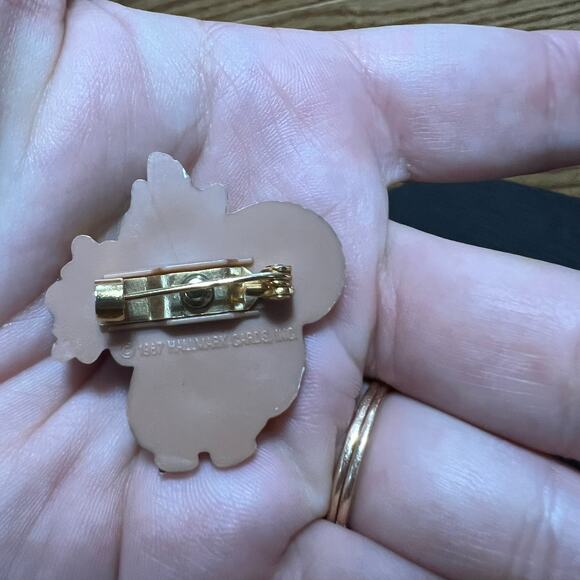 Vintage Hallmark Cards Brooch Lapel Pin Fall Harvest Basket Squirrel Leprechaun - Picture 5 of 11
